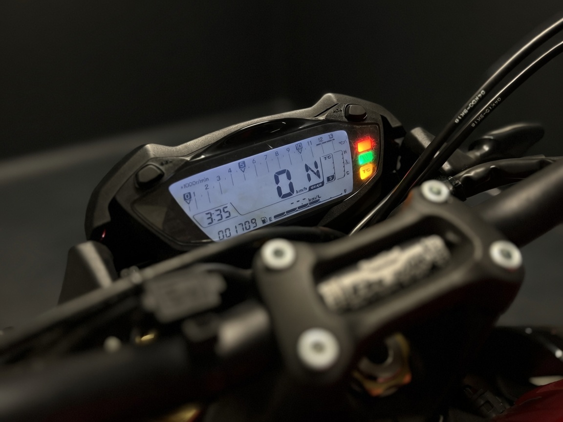 SUZUKI GSX-S 1000