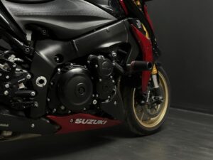SUZUKI GSX-S 1000