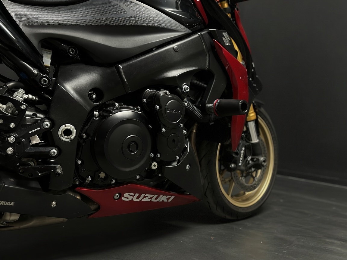 SUZUKI GSX-S 1000