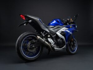 YAMAHA R3