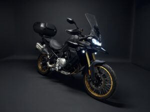 VOGE DS900X