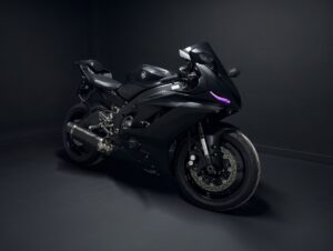 YAMAHA R6