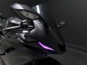 YAMAHA R6