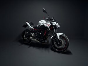 KAWASAKI Z650
