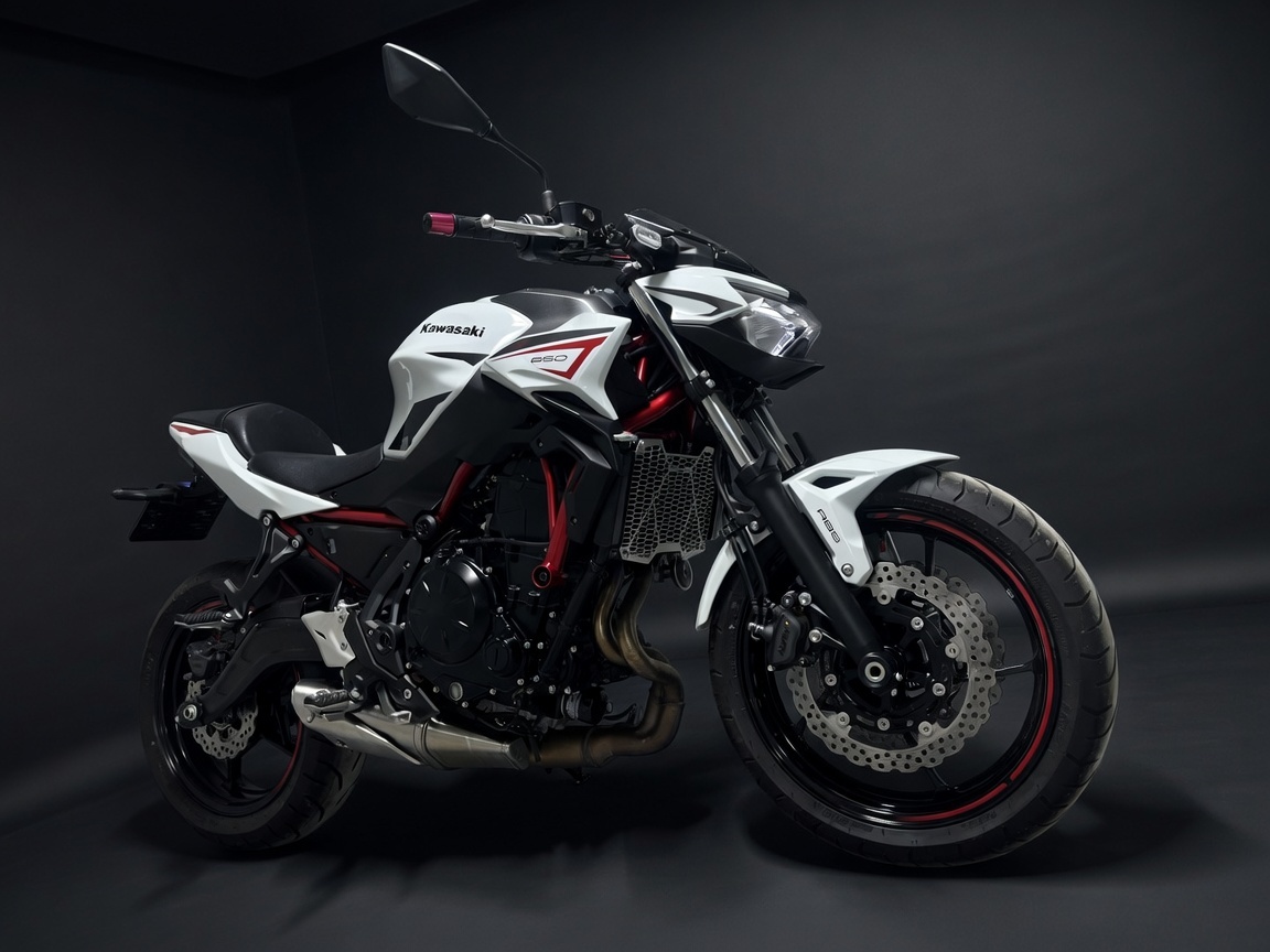 KAWASAKI Z650