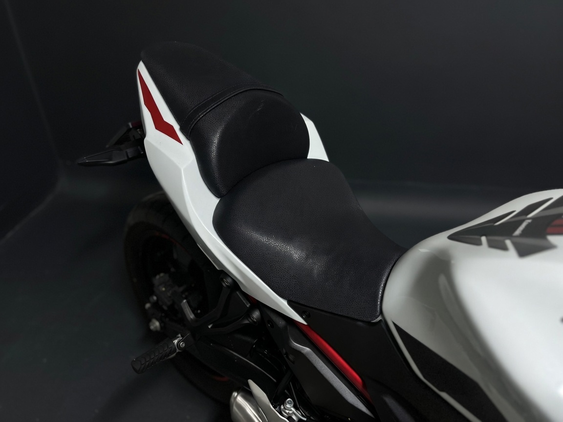 KAWASAKI Z650