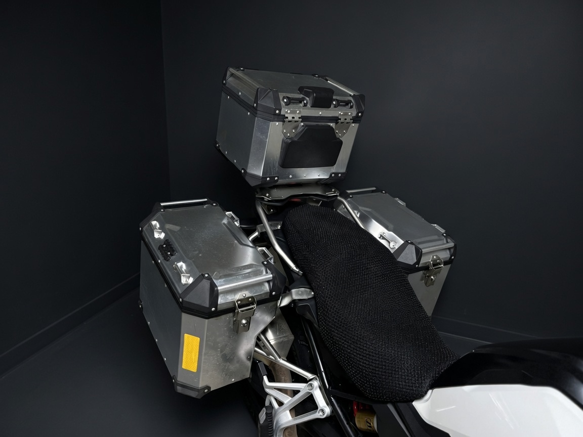 BMW F750GS
