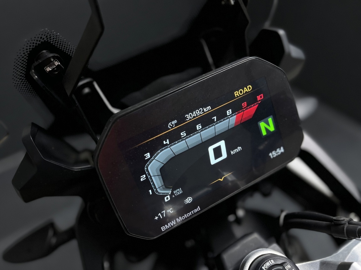 BMW F750GS