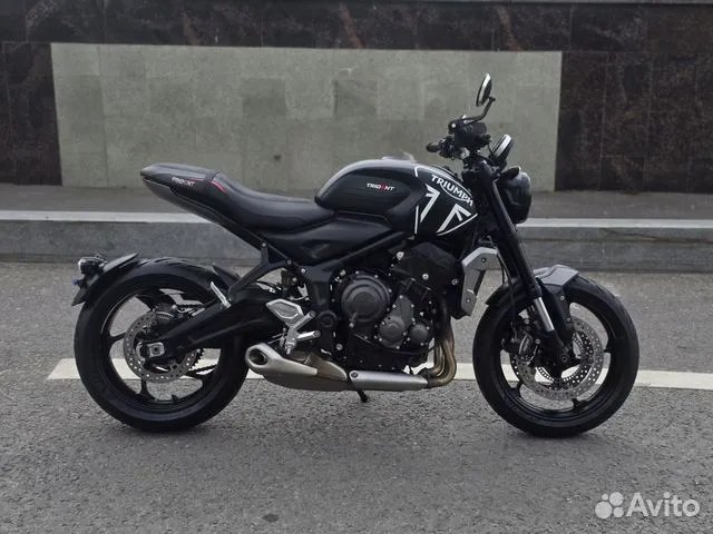 Triumph Trident 660 2022 года — нейкед, купить в Москве
