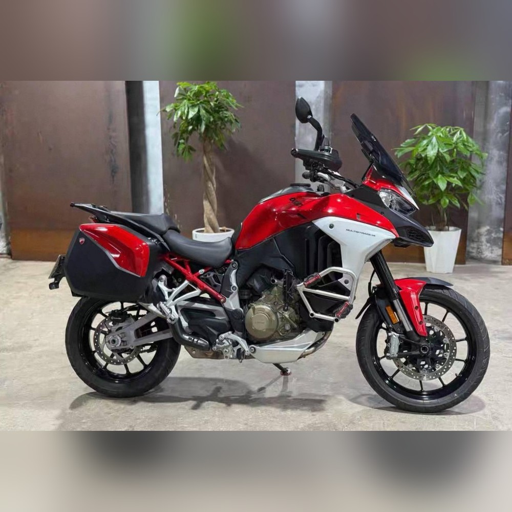 Ducati Multistrada V4 2023