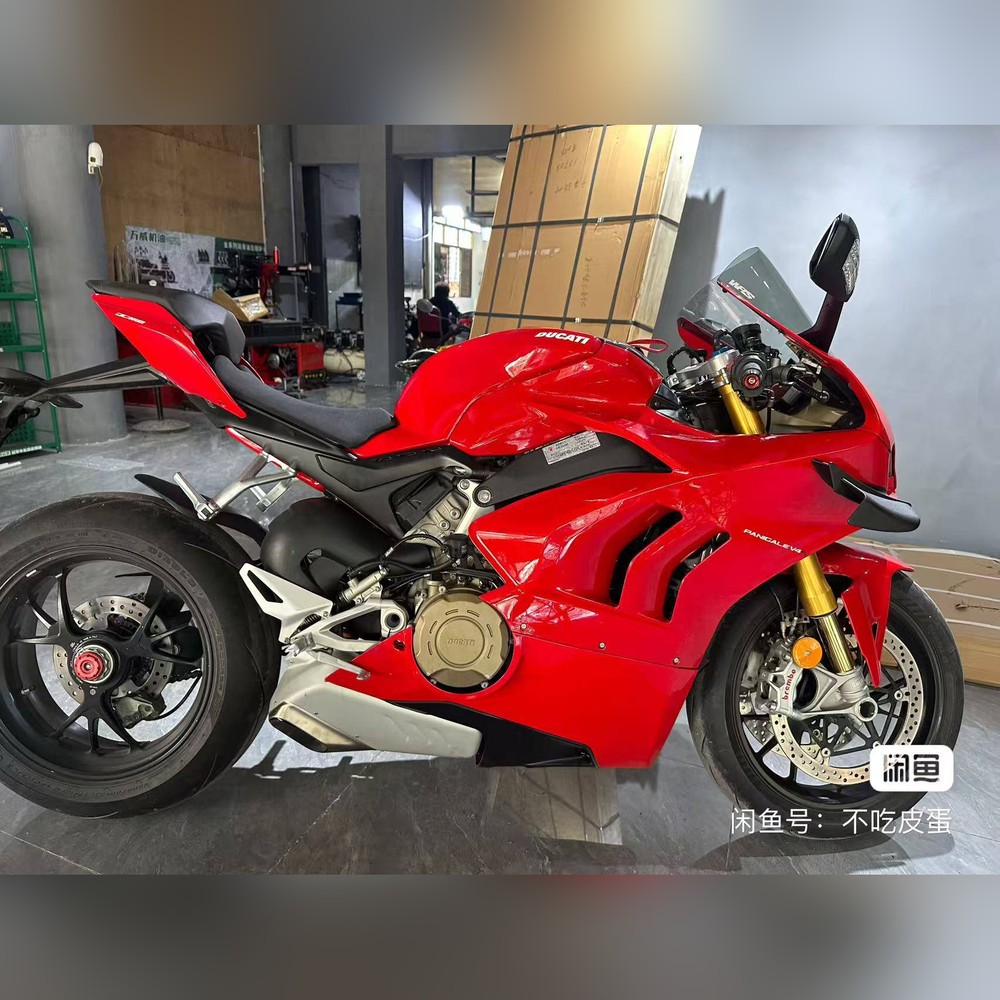 Ducati Panigale V4S 2022
